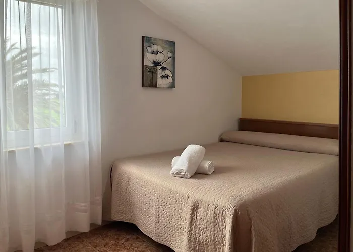 Pensión Casa Marino ** Navia